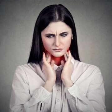 Ce este „boala sărutului” și cum se transmite. În cazurile extreme, pot fi afectaţi nervii, inima ori splina