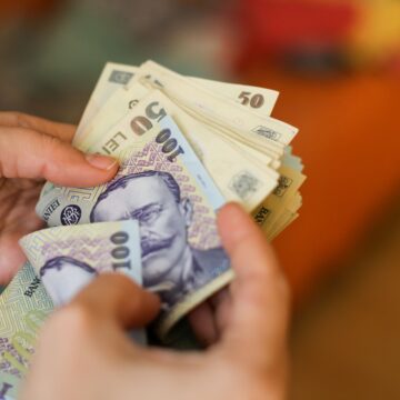 1687517901_index.jpeg „Tinerii” pensionari speciali din Guvern, venituri lunare de zeci de mii de lei