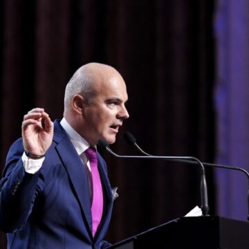 1687752357_index.jpeg Rareș Bogdan, despre ieșirea Uniunii de la guvernare: E prima dată când UDMR a căzut între scaune, cu nasul în țărână
