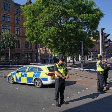 Trei oameni, morți în Nottingham. Alte trei persoane, lovite de o dubă