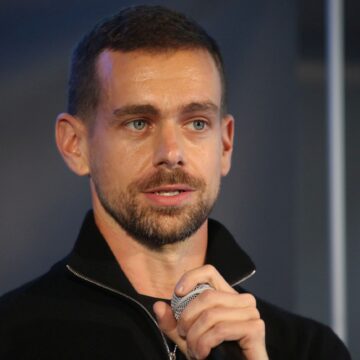 Cofondatorul Twitter Jack Dorsey îl susține pe Robert F. Kennedy Jr. pentru a-l înfrunta pe Donald Trump în cursa prezidențială din 2024