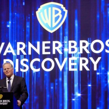 Warner Bros. Discovery negociază o tranzacție de 500 de milioane de dolari. Ce active scot la vânzare