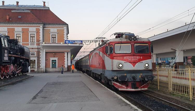 0031c34c432f38e2fe1644ff65c128fa.jpeg Trenurile circulă cu limită de viteză din cauza temperaturilor ridicate. Este afectată și Regionala CFR Cluj!