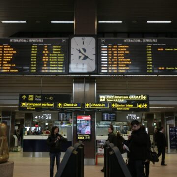 1688661398_index.jpeg STENOGRAME din dosarul „Mită la Otopeni”. Inculpații susțin că un fost prim-adjunct al SRI i-ar fi „blocat” la Grindeanu