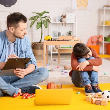 1689104441_index.jpeg Legătura dintre autism și modificările microbiomului prin axa intestin-creier. Studii privind transplantul fecal