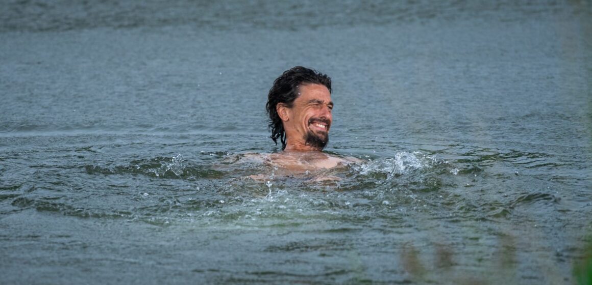 La scăldat în Delta Florești! Un clujean își cere dreptul la îmbăiere: ”Am descoperit un loc bun de baie la distanță de mers cu bicicleta” – FOTO