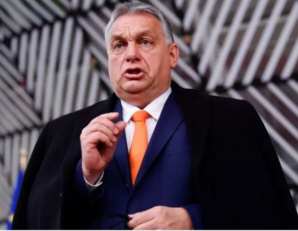68e641375a2b29ba64c726ad9896a56f.jpg Premierul Ungariei lansează provocări de la Tușnad: Noi nu am spus că Ardealul și Ținutul Secuiesc sunt teritorii românești