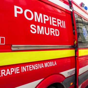 9cc6e3a94a60b53732778944596601ff.jpeg Accident rutier grav în localitatea Țaga, Cluj. O victimă va fi transportată la spital