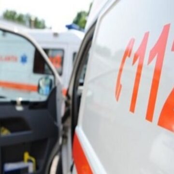 ACCIDENT cu două mașini în Turda! O victimă primește îngrijiri medicale