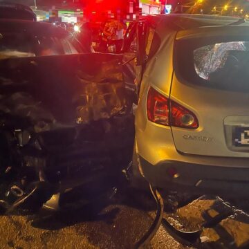 d6299de60bc1da5d310e53ecfe152e20.jpeg Accident în Dej. O “junioare” la volan a ieșit dintr-o benzinărie direct într-o mașina – FOTO