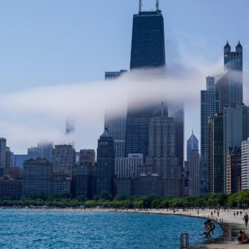 d7157ffe05490b4662853ee3b0e81247-scaled.jpg Le fuge pământul de sub picioare. Structura clădirilor din Chicago este afectată de schimbările climatice