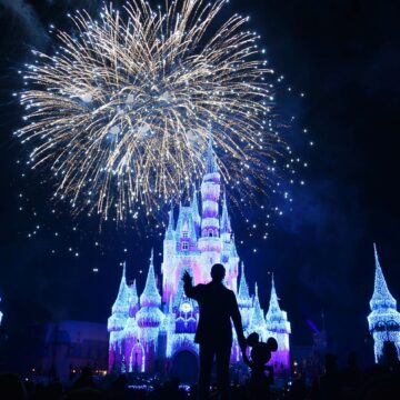 hepta_7061688-scaled.jpg Walt Disney este acuzat că plătește angajatele cu aproximativ 2% mai puțin decât omologii bărbați