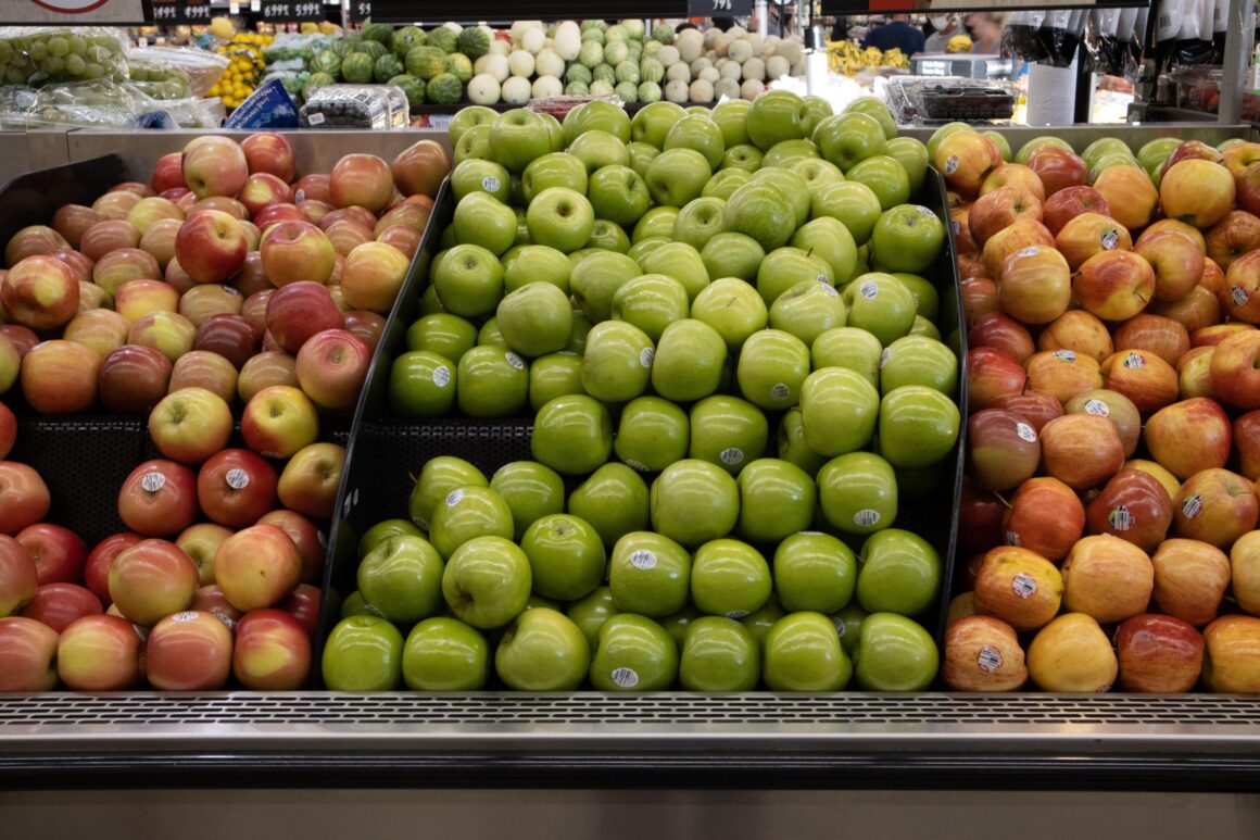 Dieta vegană, cea mai prietenoasă cu mediul. Există o cantitate de carne pe care să o consumi ca să nu distrugi planeta? dieta vegană