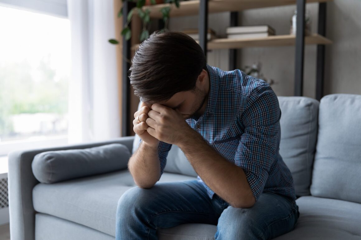 shutterstock_2189938027-scaled.jpg Cum l-a pedepsit o femeie pe soțul său după ce a aflat că a fost la prostituate. „Nu îmi mai permit să mai fac sex cu ea”