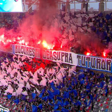 1f5dd257d4c5c0f1660553feb0332716.jpg Tensiuni între ultrașii de la Steaua și un suporter U Cluj, înainte de meciul din Dej: ”M-a întrebat unul ce caut acolo!” – FOTO