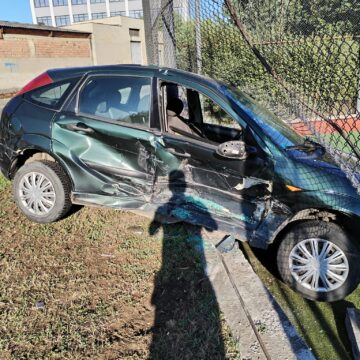 Cluj – Un bombardier cu Mercedes a spulberat o mașină pe lângă Tăietura Turcului și a fugit – VIDEO