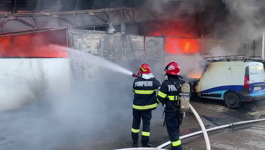 696c99c2bc5a045193502fd7639c37d5.png Incendiu la o casă pe strada Ioan Budai Deleanu, din Cluj-Napoca – VIDEO