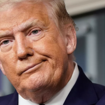 Donald-Trump-despre-fostul-secretar-de-stat-american-Colin-Powell-e1692908400308.png Donald Trump se predă joi seara, pentru a patra arestare. “Sunt niște animale sălbatice”