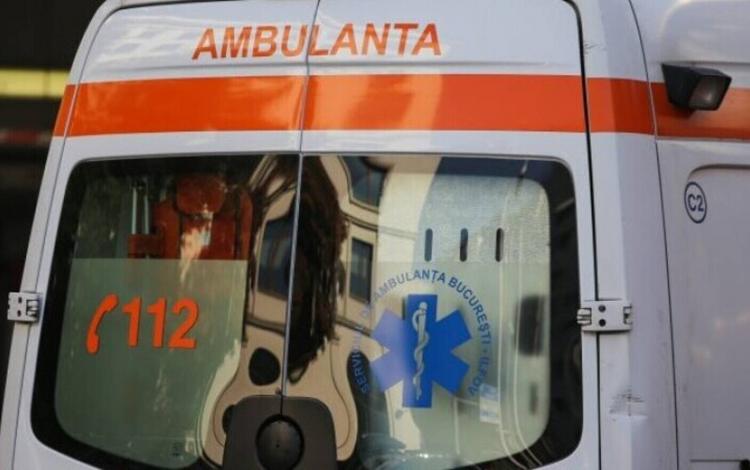 aac761f85eaaa76440c2750a9a6cc1b6.jpeg Accident grav în Cluj! Un camion a ieșit din decor și a provocat un incendiu după impact. Un bărbat a fost transportat la spital