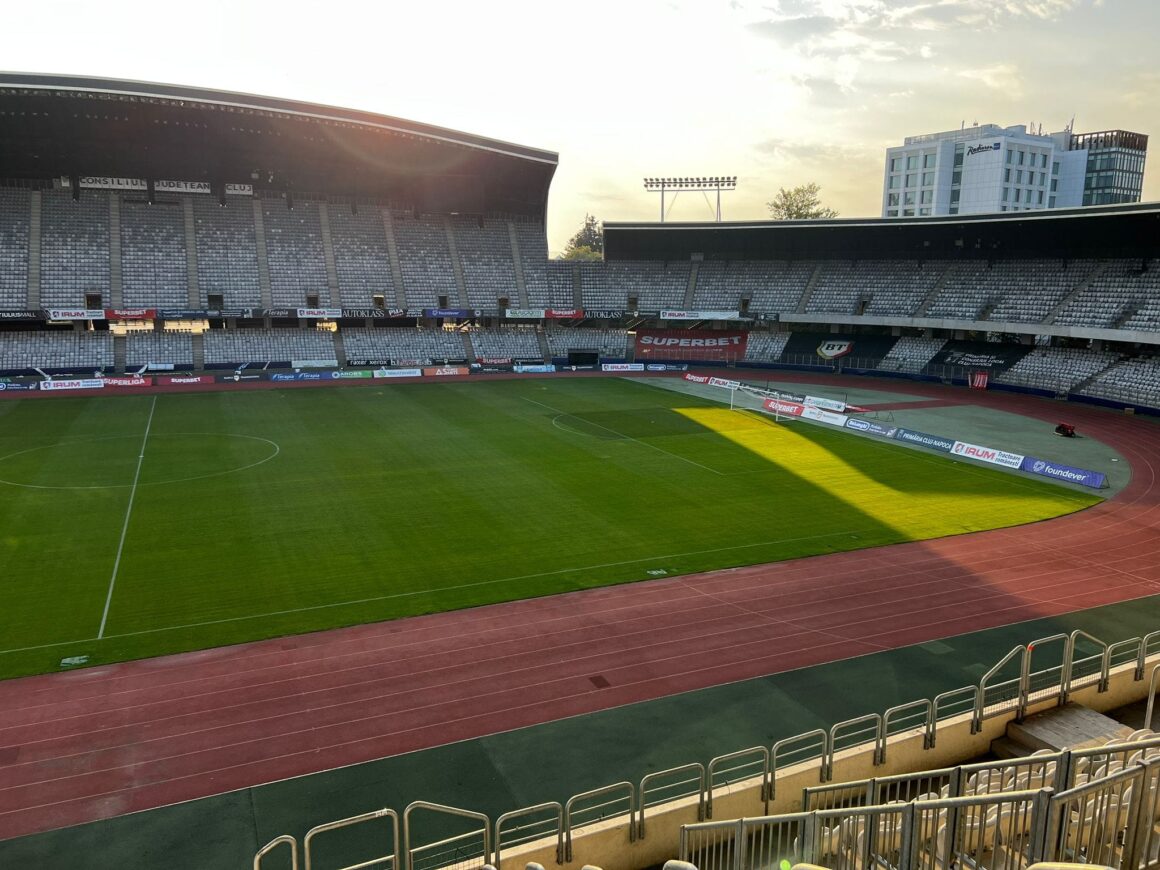 Cum arată gazonul de pe Cluj Arena înaintea derbiului dintre „U” Cluj și CFR. Tișe: „Totul este perfect” – FOTO