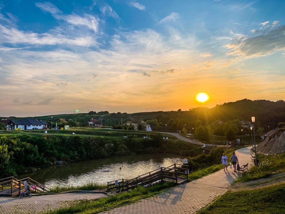 ,,Litoralul Ardealului”, stațiunea cu lacuri naturale vindecătoare care atrage turiști din toată lumea -FOTO