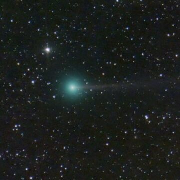 Cometa Nishimura trece pe lângă Pământ. Iată cum o poți vedea