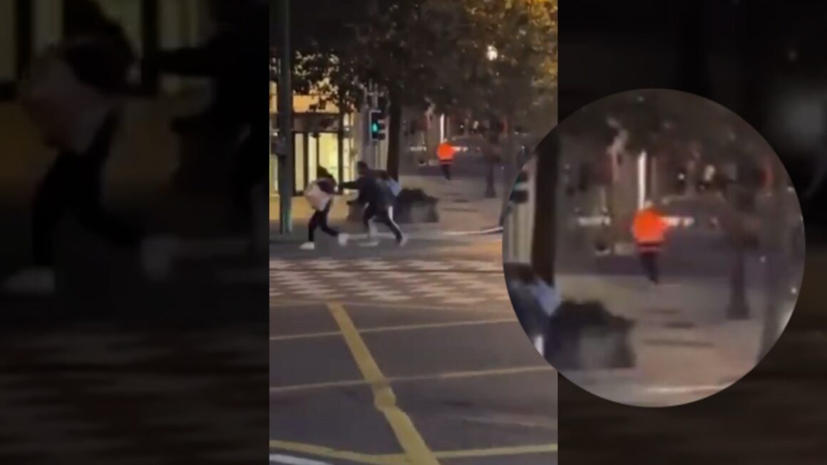 bruxelles-atac-1.jpeg VIDEO | Hamas atacă Occidentul. După Paris, Bruxelles a fost lovit de teroriști. Doi suedezi uciși, zeci de răniții au fost ciuruiți cu un kalașnikov