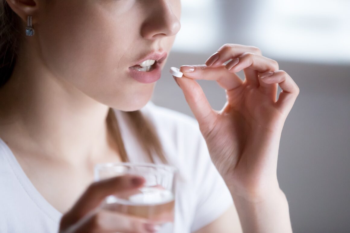 1699871836_index.jpeg O nouă cercetare sugerează că analgezicele obișnuite eliberate fără rețetă ne pot îmbolnăvi mai mult decât ne vindecă