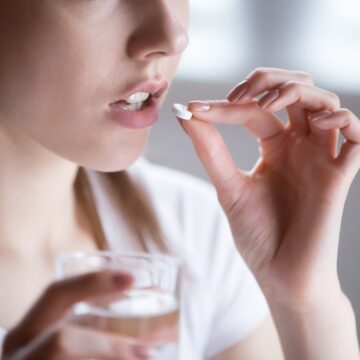 1699871836_index.jpeg O nouă cercetare sugerează că analgezicele obișnuite eliberate fără rețetă ne pot îmbolnăvi mai mult decât ne vindecă