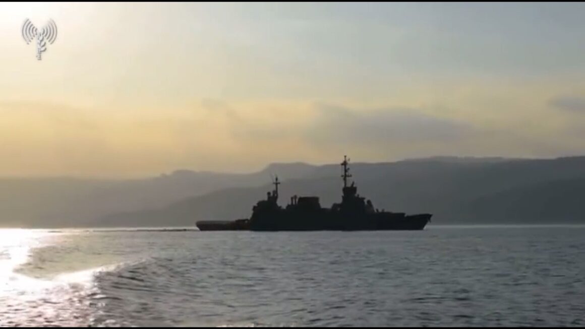 WhatsApp-Image-2023-11-01-at-13.34.07.jpeg Israelul trimite nave militare în Marea Roșie după o serie de atacuri ale rebelilor huthi din Yemen
