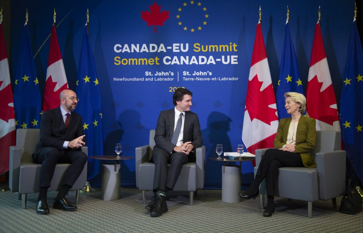 profimedia-0824010661-scaled.jpg Summit UE-Canada | Ursula von der Leyen salută avansarea relațiilor / Președintele CE vrea relansarea procesului de pace israelo-palestinian