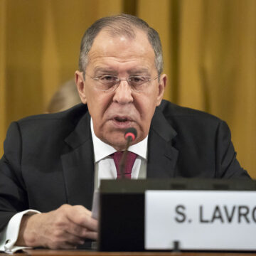 serghei-lavrov.jpg Serghei Lavrov a primit permisiunea să traverseze spaţiul aerian al Bulgariei