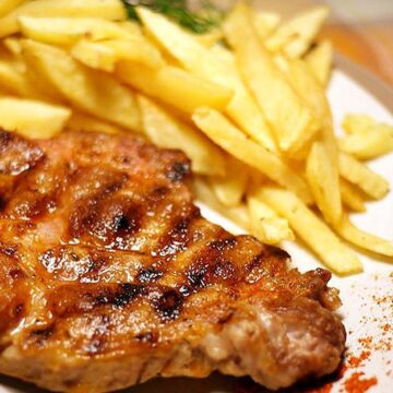O nutriționistă cunoscută spune că asocierea friptură cu cartofi prăjiţi este ”lucrul cel mai sănătos şi echilibrat”
