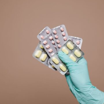 1718720500_index.jpeg Alertă medicală. Mai multe medicamente pentru durere și febră, retrase din farmacii