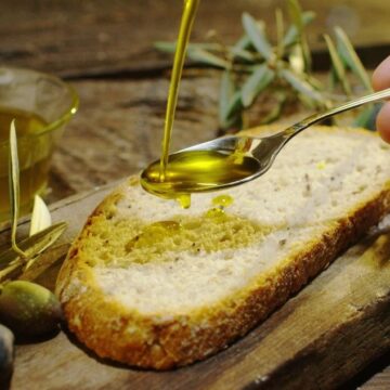 1720453608_index.jpeg Ingredientul din bucătărie care previne mahmureala. Trucul a luat amploare pe TikTok VIDEO