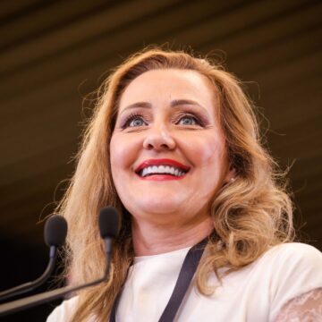 Reacția Elenei Lasconi, după ce Ciolacu și Geoană au fost surprinși la aceeași masă: „Au amanetat România”