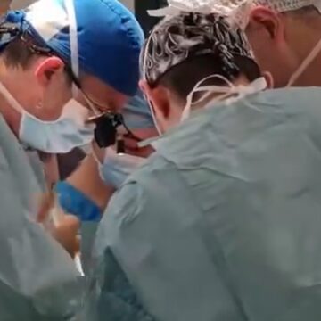 Premieră în lumea medicală: un bolnav a primit inimă artificială din titan. Cum funcționează dispozitivul