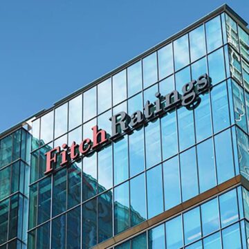 Fitch revizuiește ratingul României. Cât de gravă este situația
