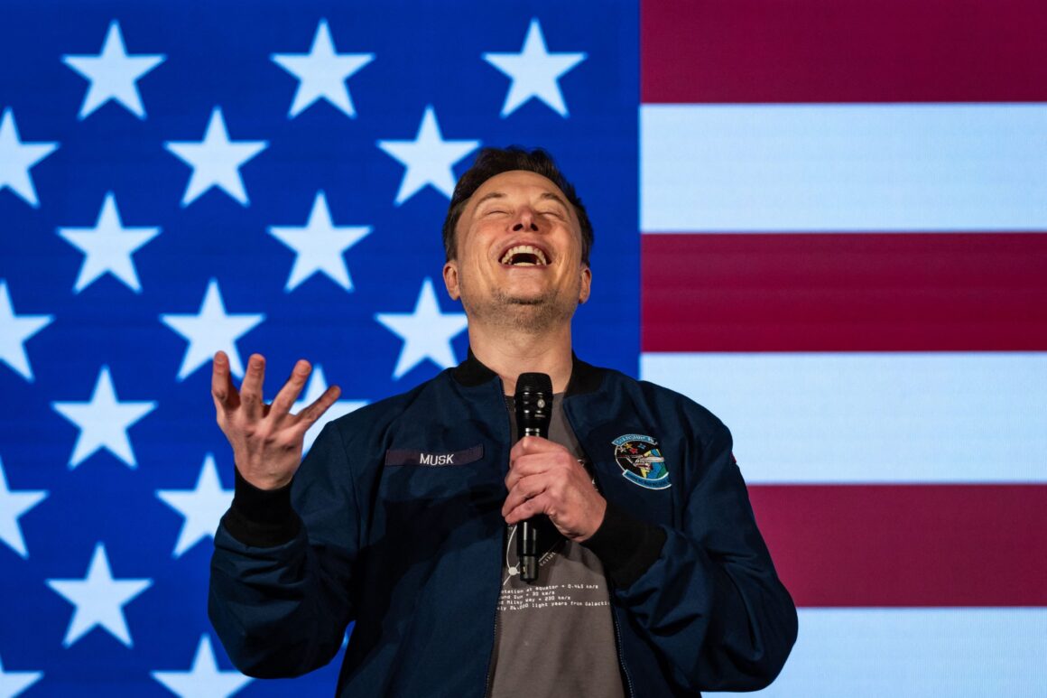 Elon Musk dă acționarilor X o pagubă de 150 de milioane de dolari
