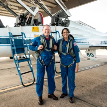Trump a solicitat SpaceX să-i aducă acasă pe astronauții NASA