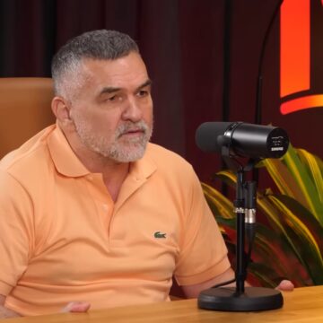 De-ce-i-se-spune-lui-Leonard-Doroftei-de-fapt-„Mosul.jpg De ce i se spune lui Leonard Doroftei, de fapt, „Moșul”