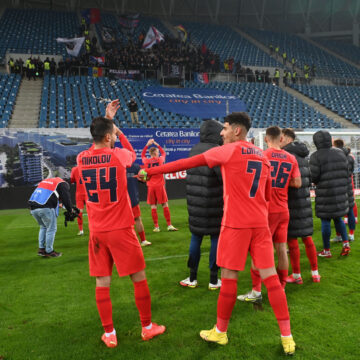 Fotbalistul-care-a-fost-dat-afara-de-Gigi-Becali-a-ajuns-langa-Florinel-Coman-in-Qatar-scaled.jpg Fotbalistul care a fost dat afară de Gigi Becali a ajuns lângă Florinel Coman, în Qatar