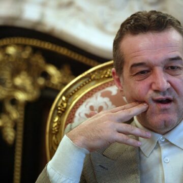Gigi Becali a intrat în vestiar peste vedetele FCSB. Apoi, s-a făcut de râs
