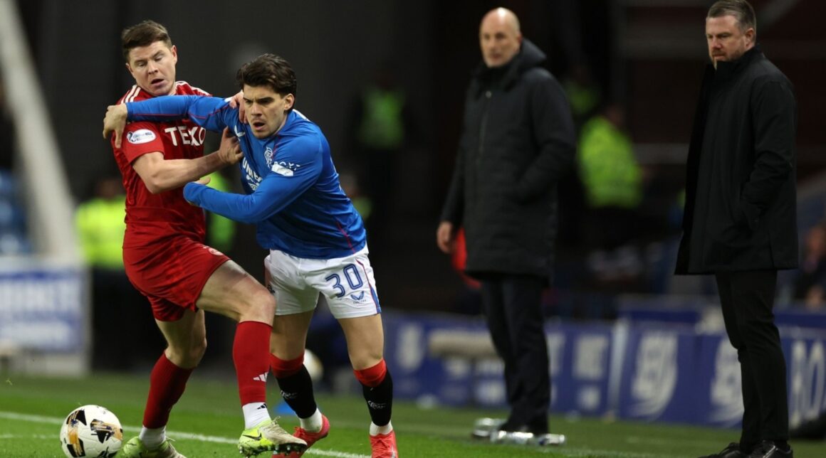 Ianis-Hagi-omul-meciului-Rangers-Aberdeen-3-0.-Cum-l-au-numit-britanicii.jpg Ianis Hagi, omul meciului Rangers