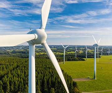 onshore_wind_turbine_1.jpg Energia venită din surse regenerabile crește semnificativ în Europa