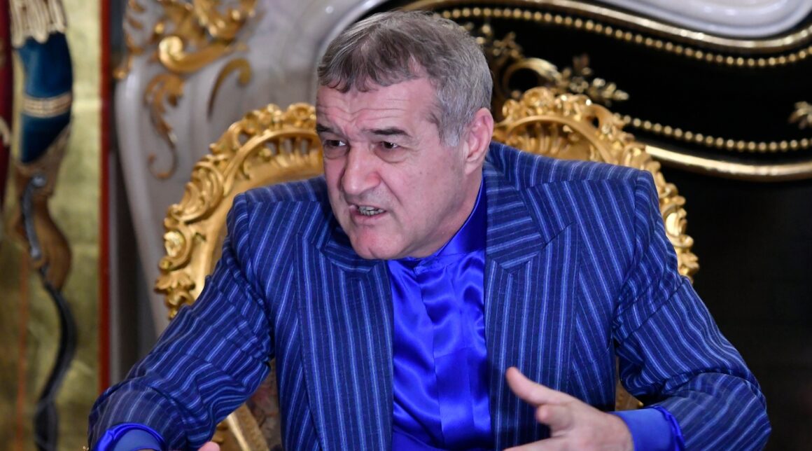 „Trage bine la jug! E jale mare când joacă ăsta”