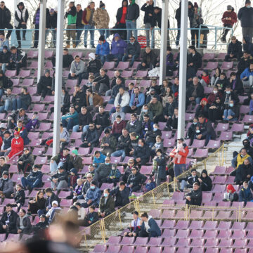 Concert Cargo, show de lasere și multe alte surprize. Duminica următoare, bănățenii își iau rămas-bun de la Stadionul „Dan Păltinișanu”, înainte de începerea demolării