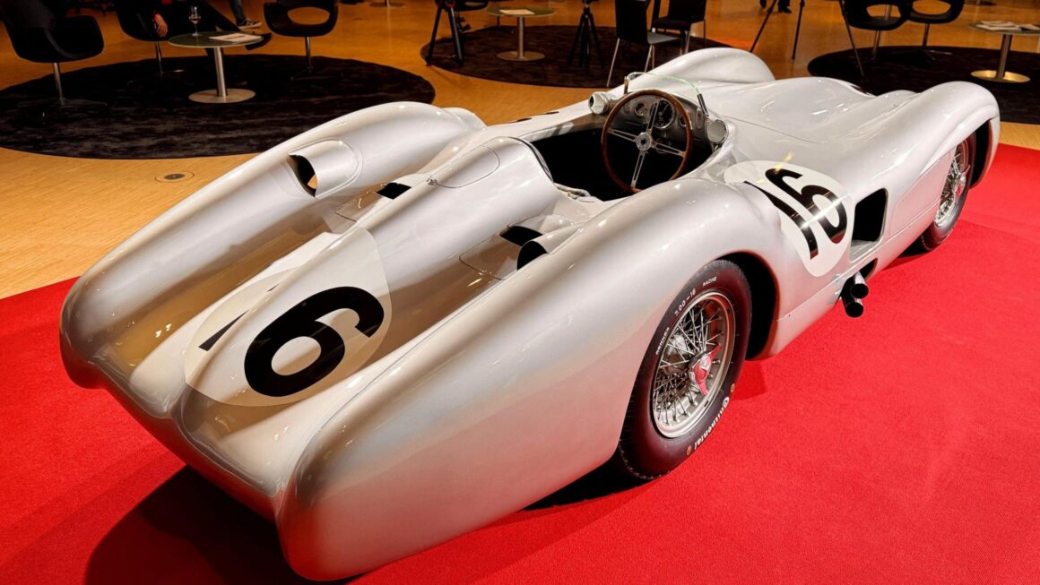 Un Mercedes „streamliner” a fost vândut pentru o sumă record