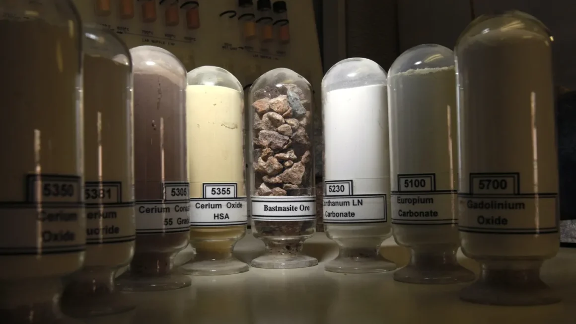 De ce vrea Trump mineralele rare ale Ucrainei?