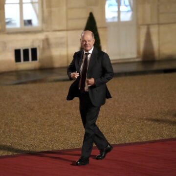 SCHOLZ îl avertizează pe Trump asupra efectelor tensiunilor comerciale /„Cine aplică taxe vamale trebuie să se aștepte la ripostă”